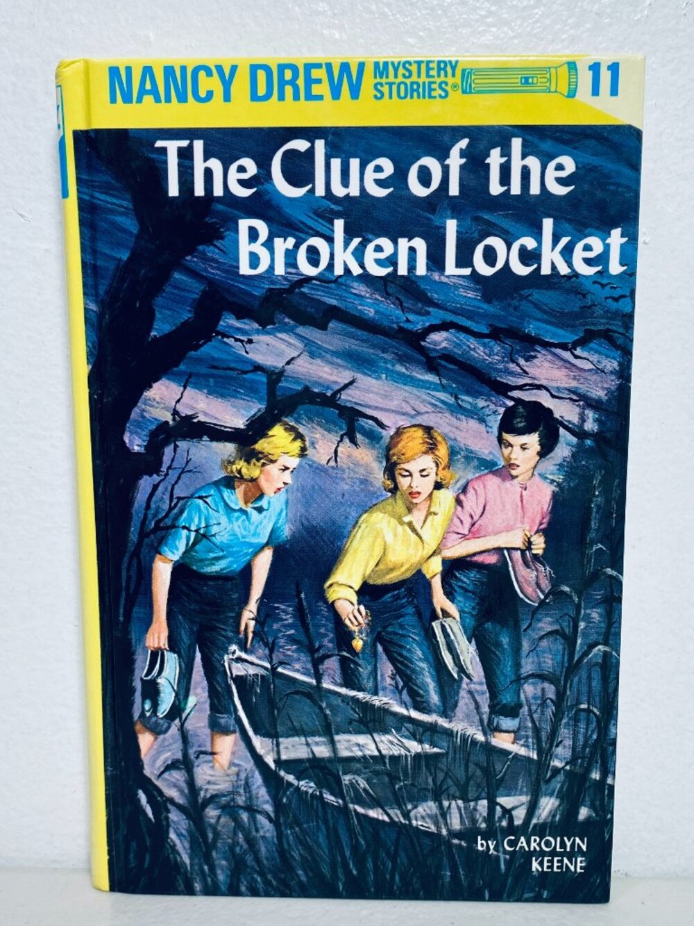 VNTG NANCY DREW #11 The Clue of the Broken Locket, 1998, Carolyn Keene, HC, Fine